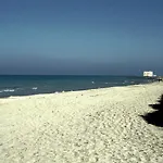 Nyaraló In S White